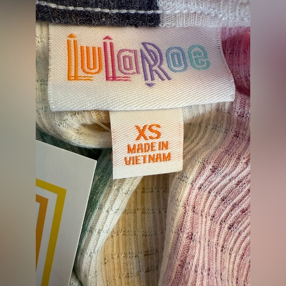 NWT LuLaRoe Leah Drop Shoulder Cuff Tunic Shirt Size XS - Picture 3 of 9